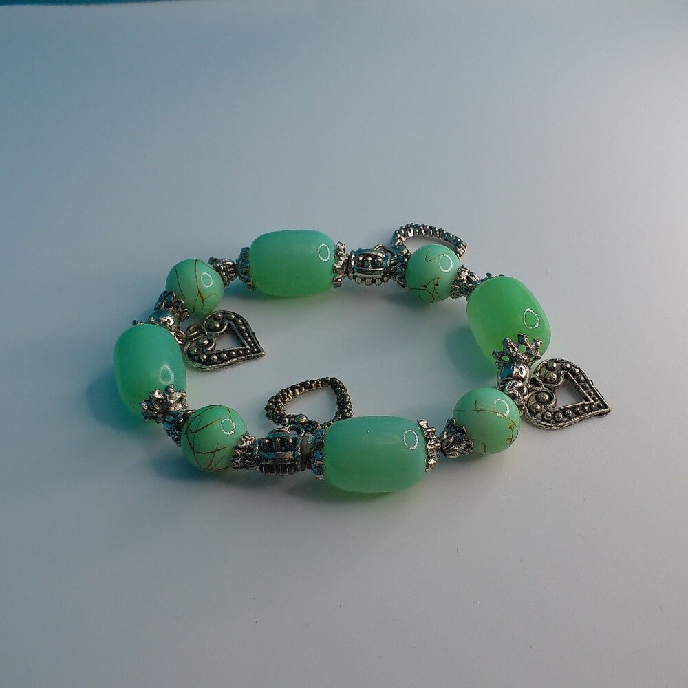 Women's Green Clear Crystal beaded Bracelet, with little silver hearts
